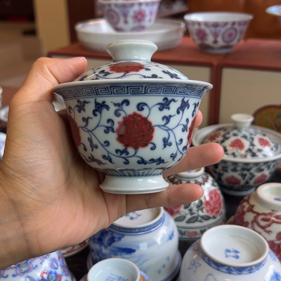 明和堂缠枝莲盖碗