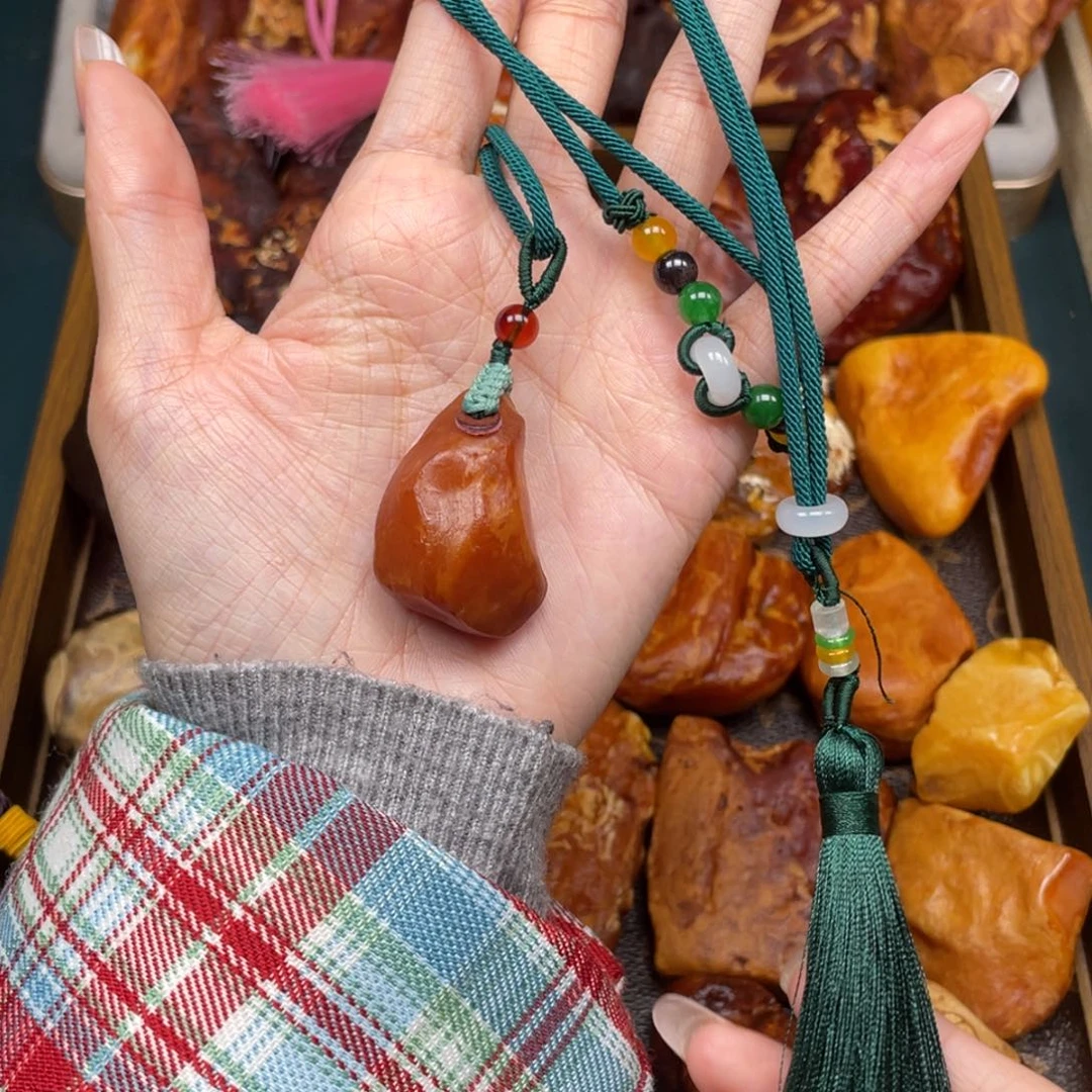 琥珀未镶嵌珠宝奇石