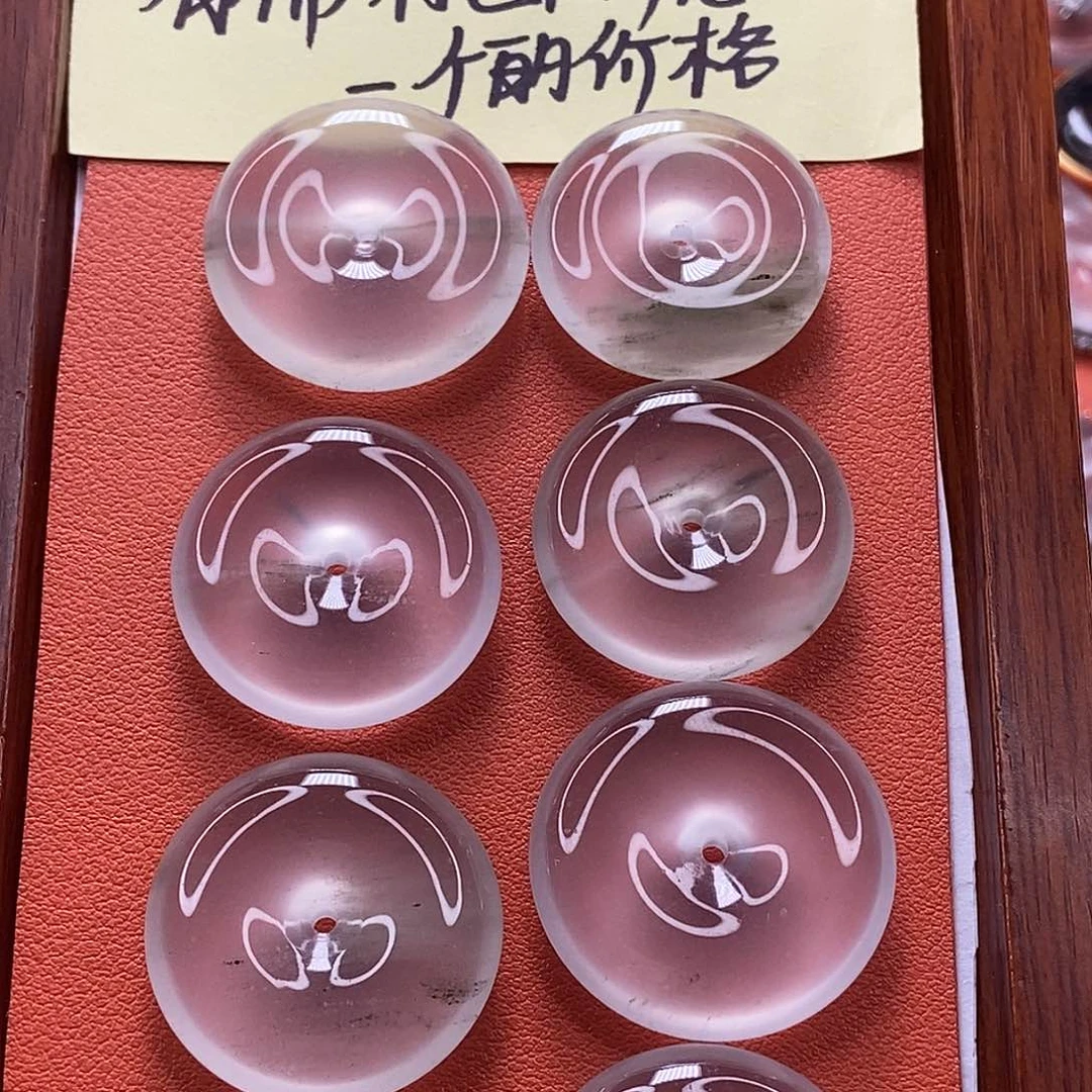 石英质玉未镶嵌颈饰