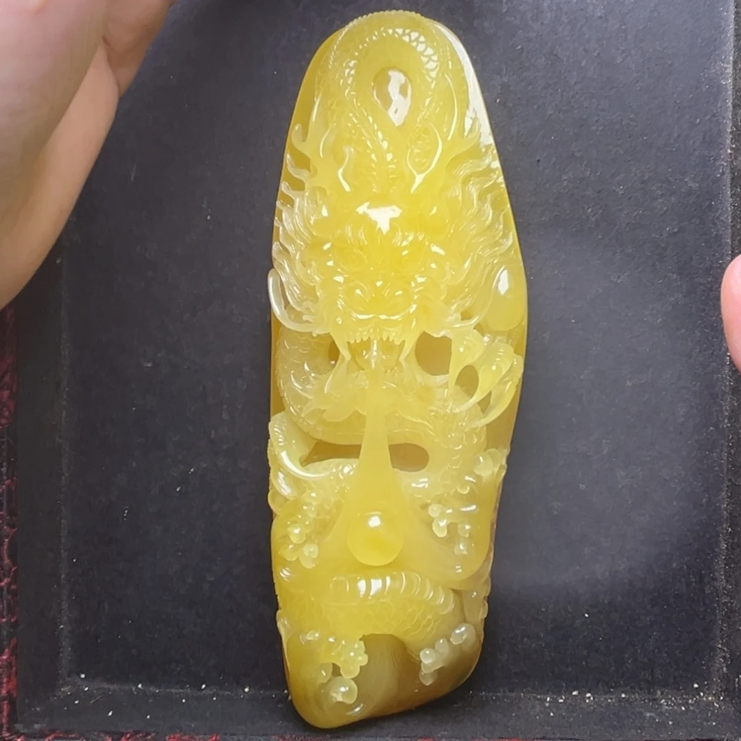 蕊***未镶嵌定制琥珀雕刻工费