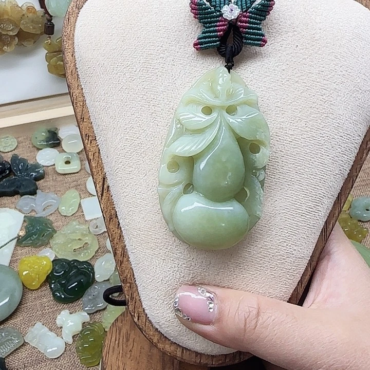 岫玉合金颈饰福禄一生