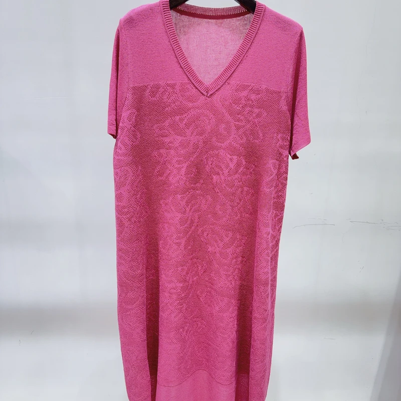 6372[楚楚动人]时尚V领轻奢浮雕减龄粉色春夏连衣裙