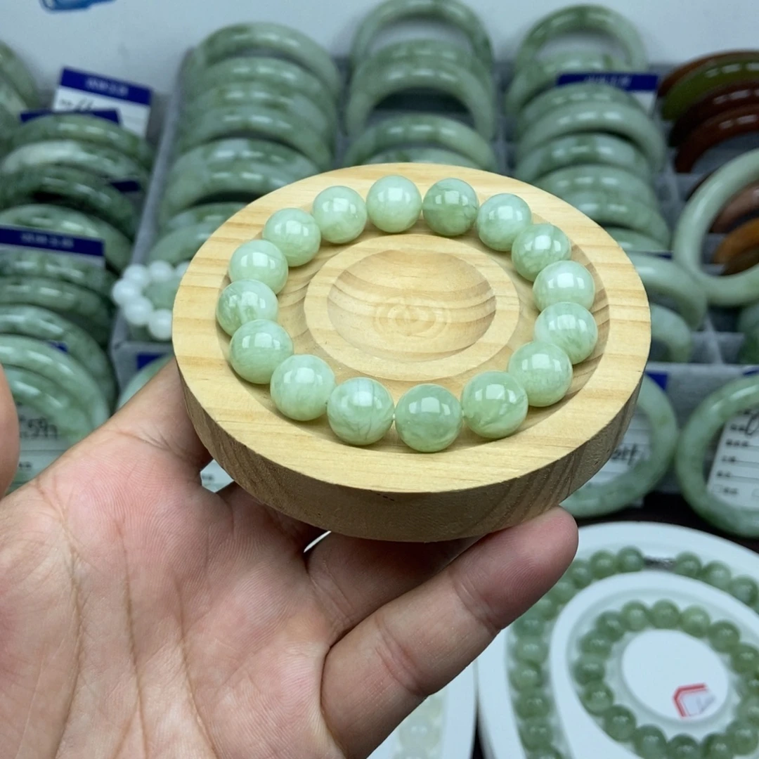 未镶嵌蛇纹石玉手链