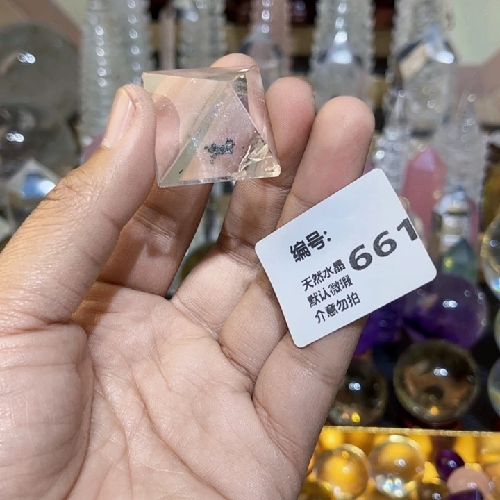 摆件未镶嵌水晶金字塔