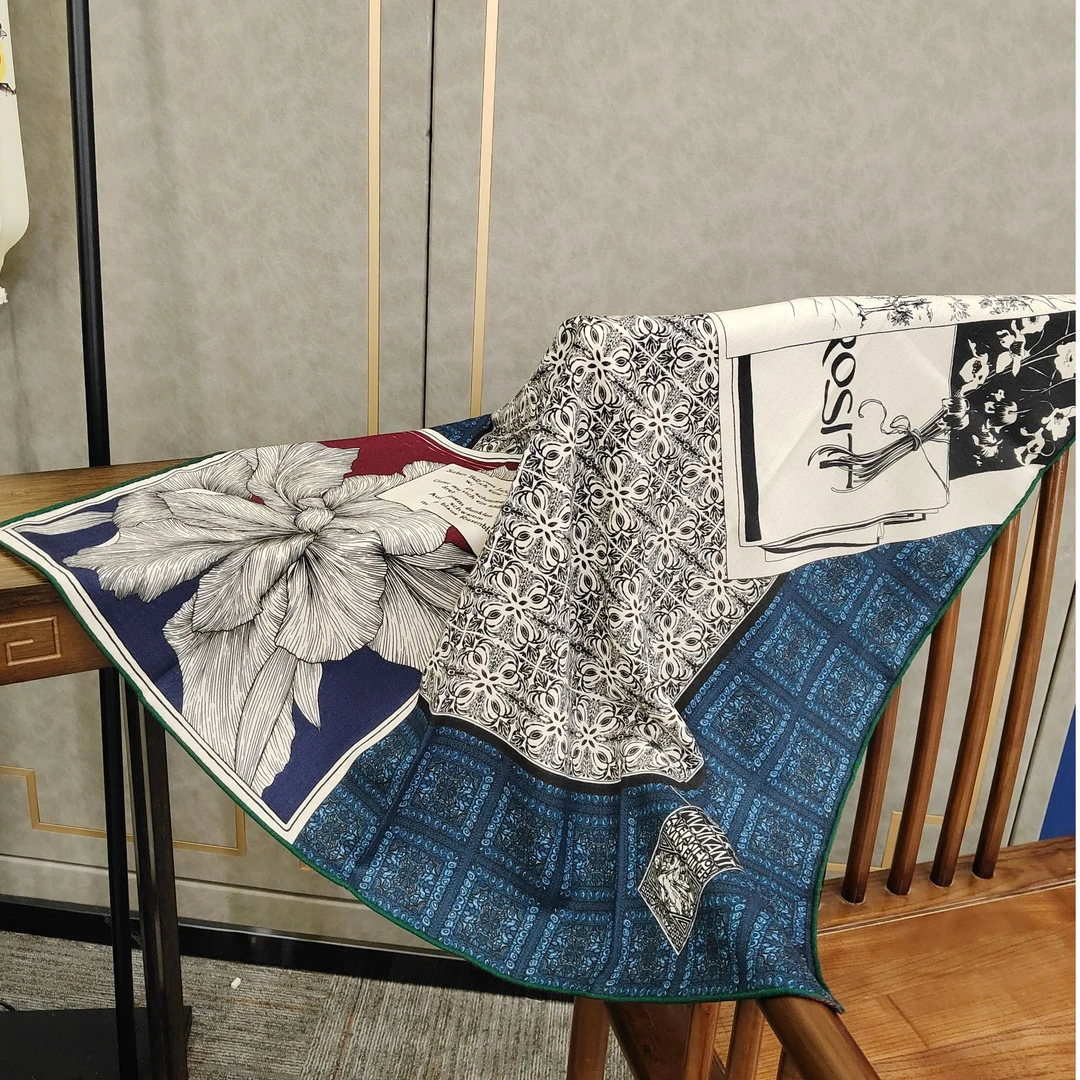 【花与信】SM-1011紫蓝-储秀新款85丝毛桑蚕丝双面异色印花方巾