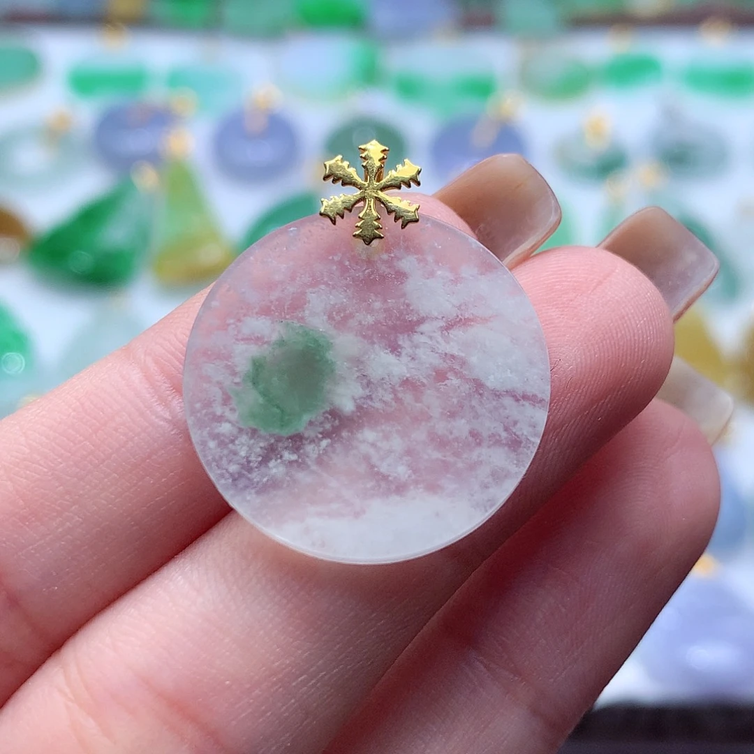 翡翠未镶嵌颈饰翡翠