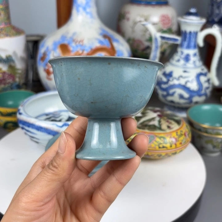 摆件汝窑高足杯……