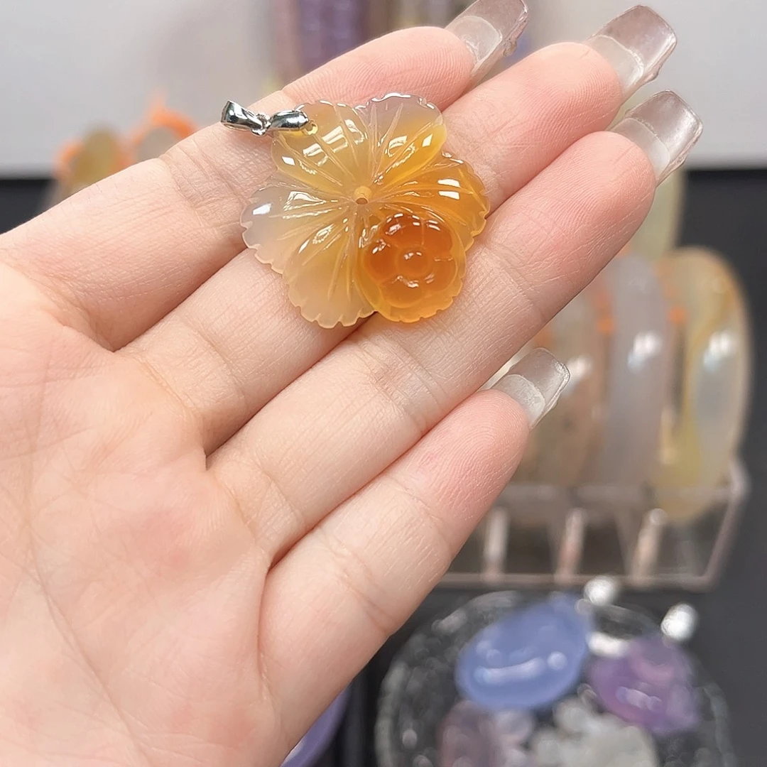 未镶嵌颈饰玛瑙/玉髓