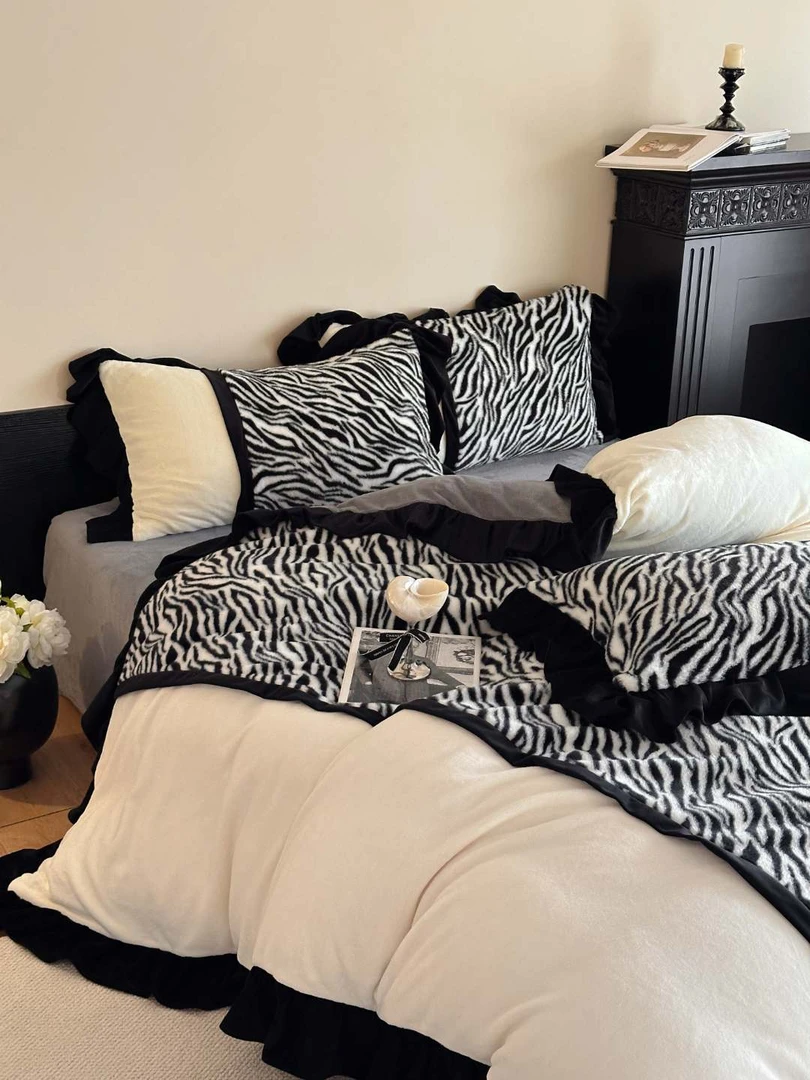 富安娜新款加绒加厚法式印花牛奶绒花边四件套被套床单床笠床品4