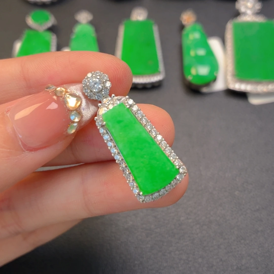 翡翠银S925镶嵌颈饰