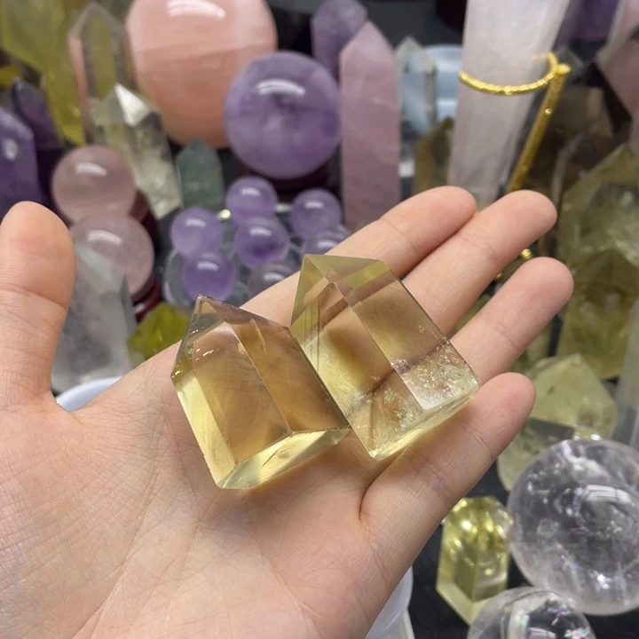 25未镶嵌水晶?****?天然水晶