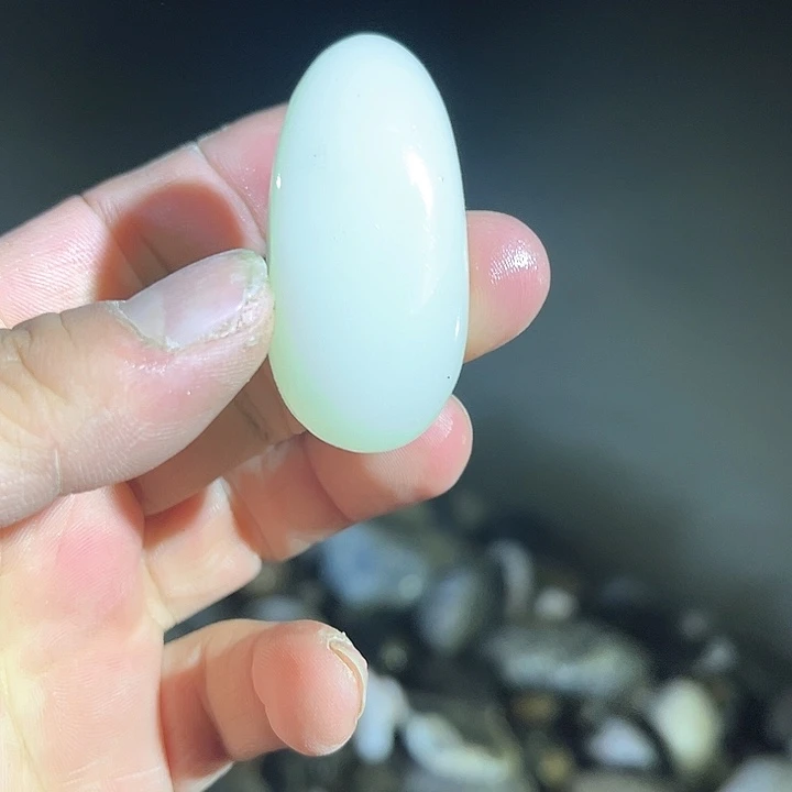 未镶嵌和田玉（糖玉）珠宝奇石