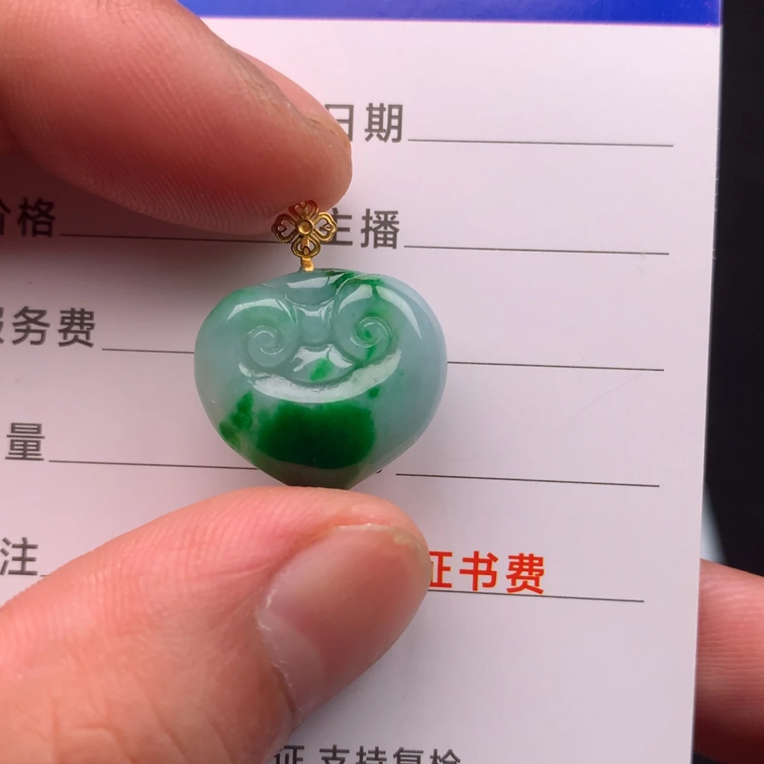 翡翠未镶嵌颈饰欢****g