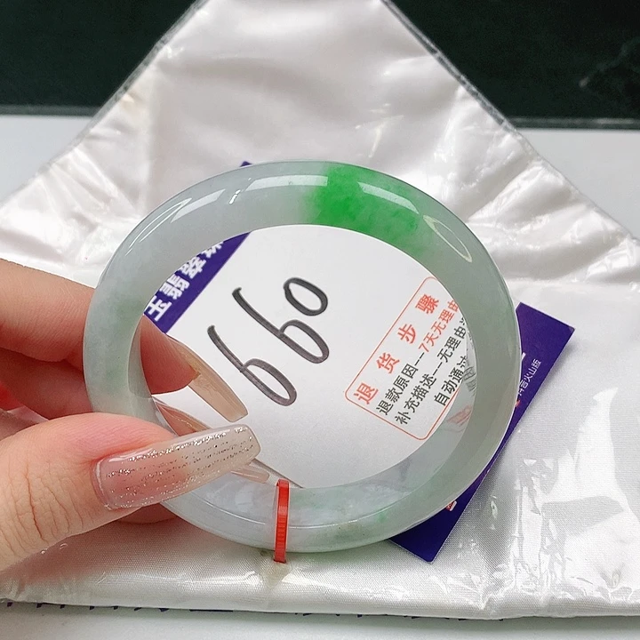 未镶嵌手镯翡翠翡翠手镯