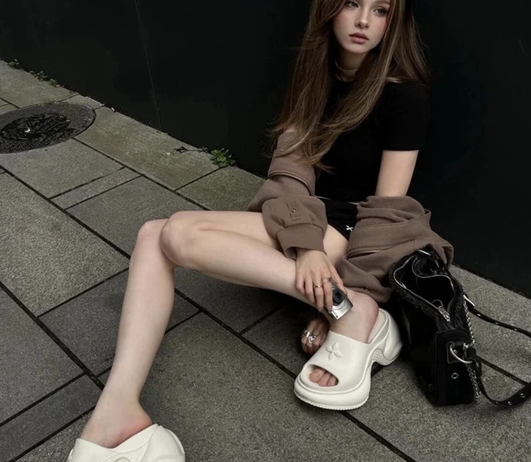 十字花白色拖孩背心吊带（白色默认瑕）