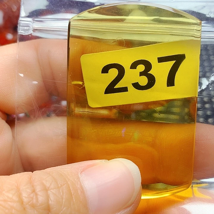 玻***_非金属平安无事牌