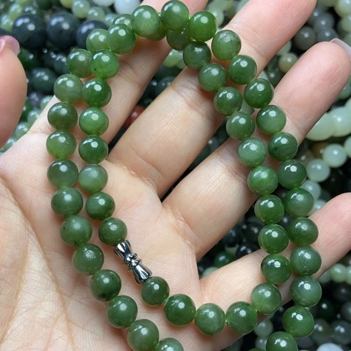 和田玉未镶嵌颈饰卡8