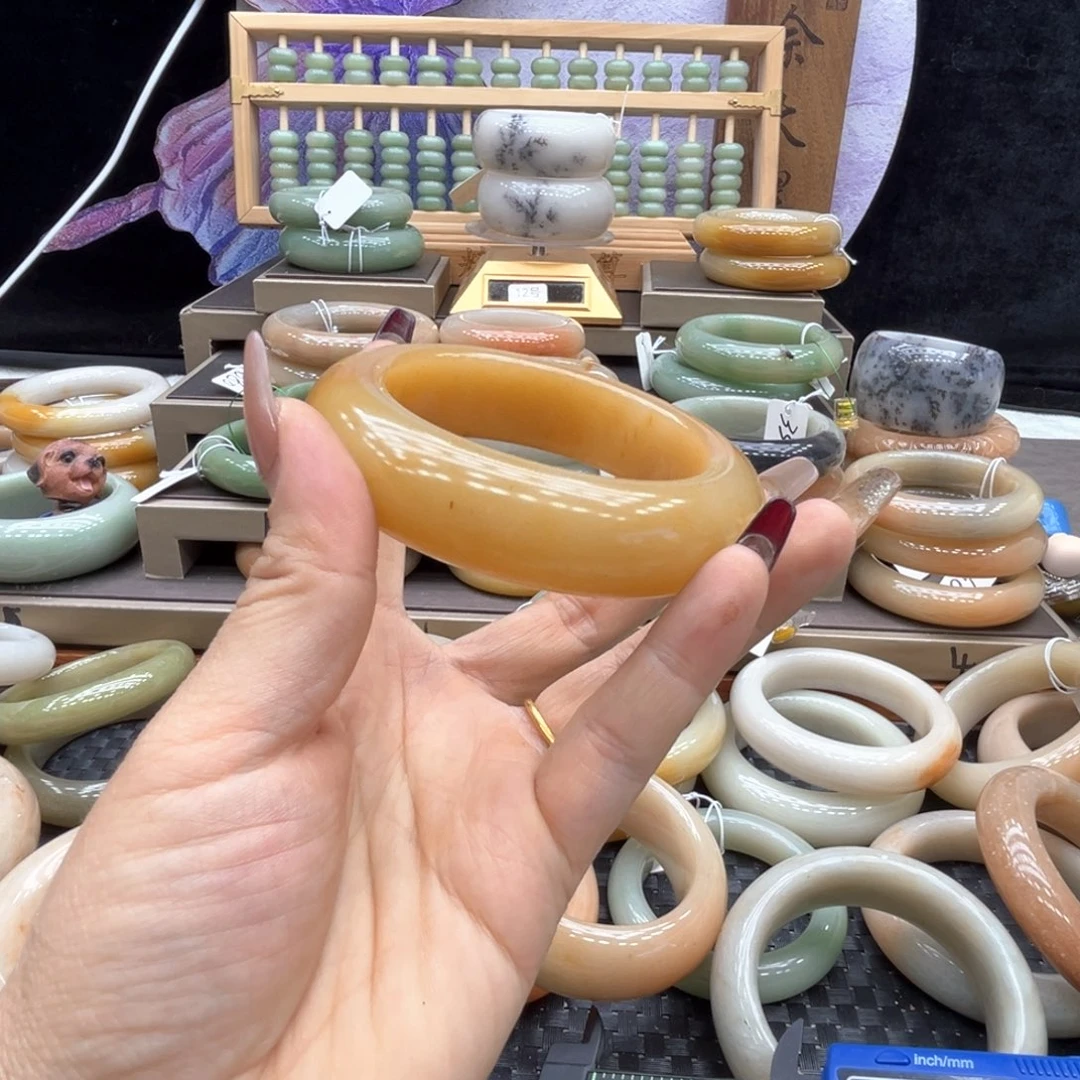 夢***影石英质玉未镶嵌手镯