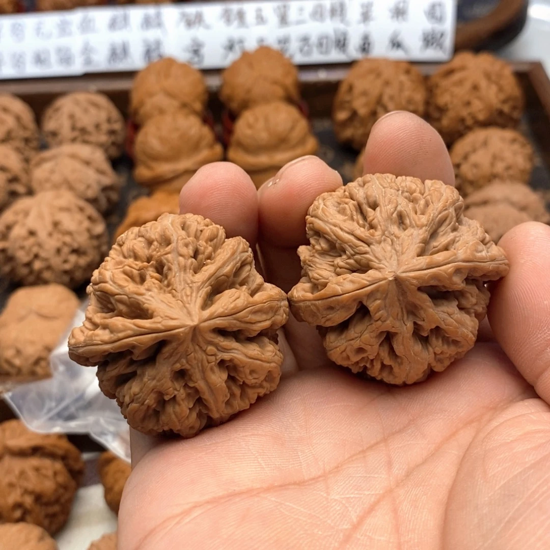 根***三文玩核桃吊坠41尺 全品大粗筋 78