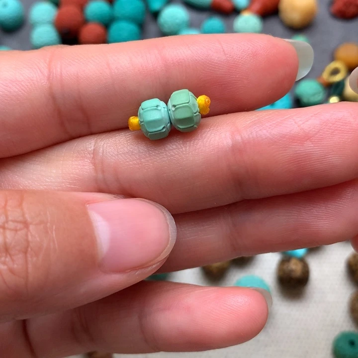 绿松石配饰未镶嵌