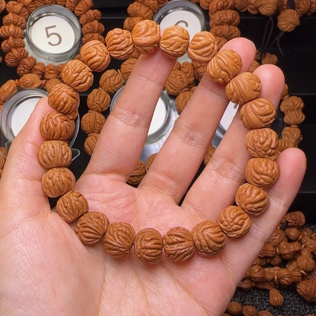 手串桃核金豆手串