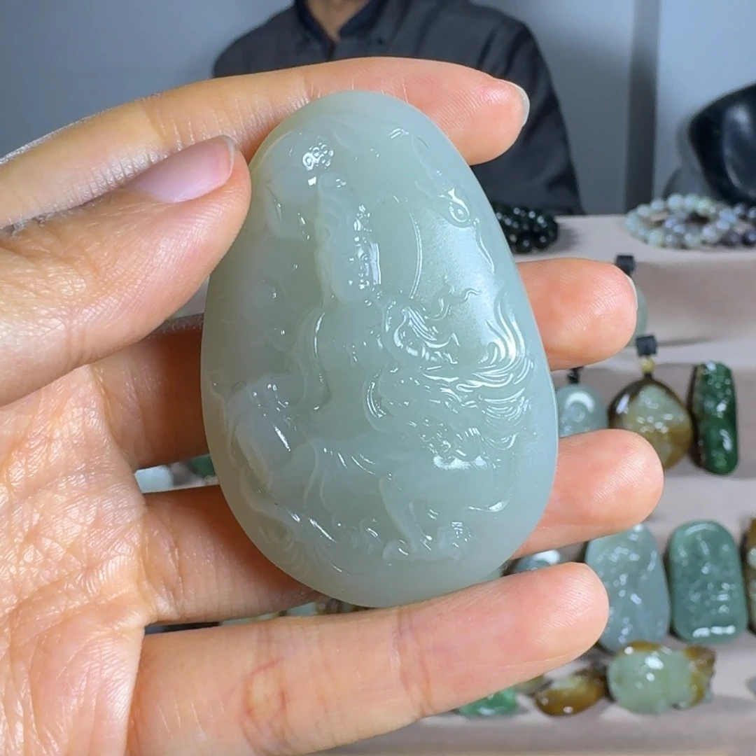 和田玉颈饰未镶嵌错****子