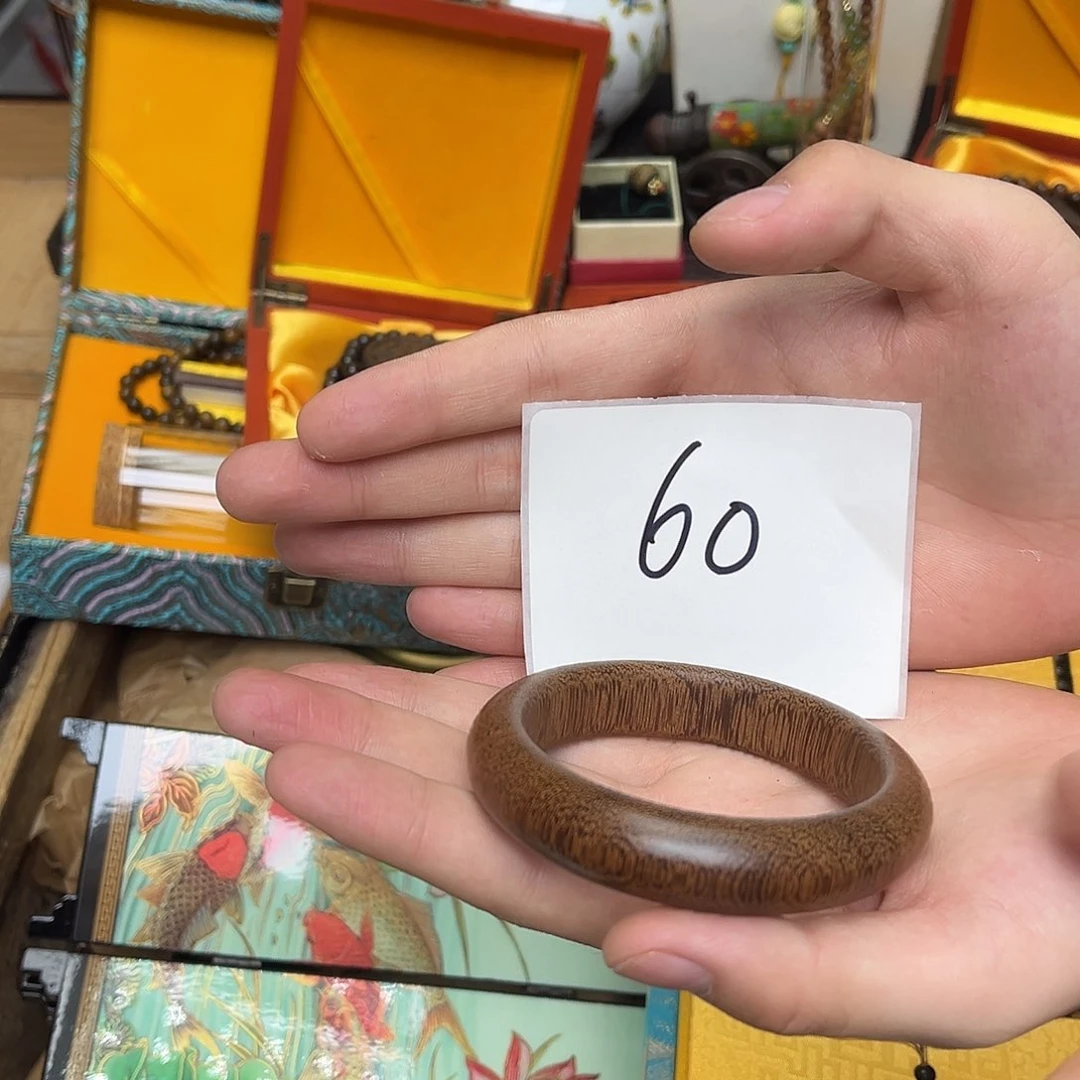 大叶紫檀（黑酸枝木类）