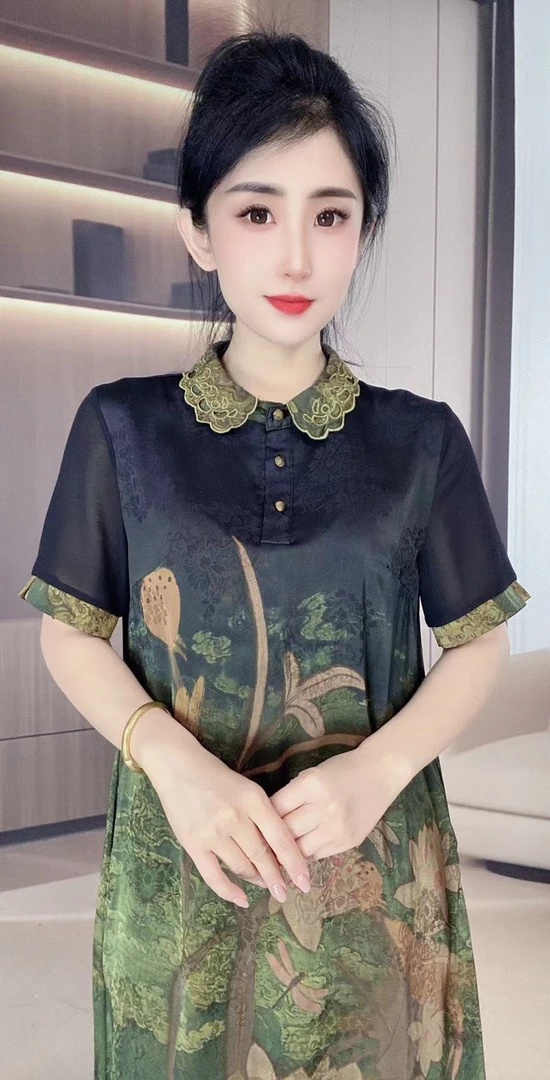 999新款夏季高端精致2025年时尚阔太太显瘦连衣裙