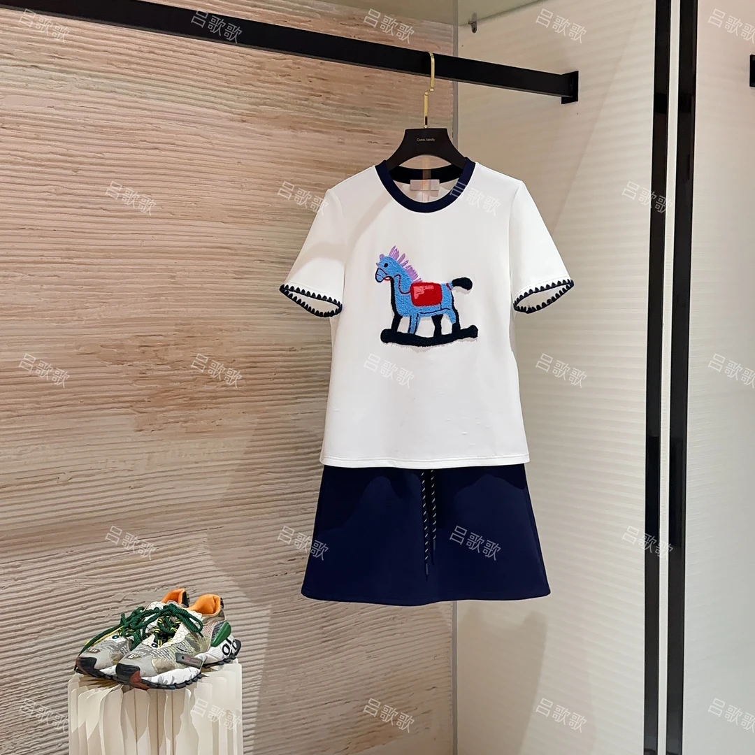 【宠粉价】时尚休闲重工小白马套装裙两件套连衣裙JC-A3577