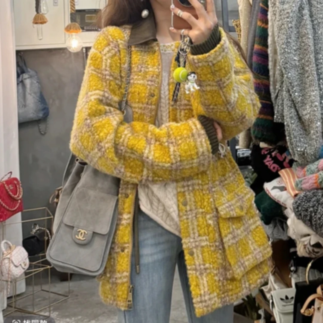 2024年秋冬新款气质显瘦高级感韩系复古高级感格子baby绒皮领外套