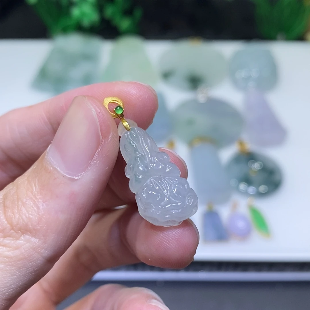 翡翠18K金镶嵌吊坠(不含链)