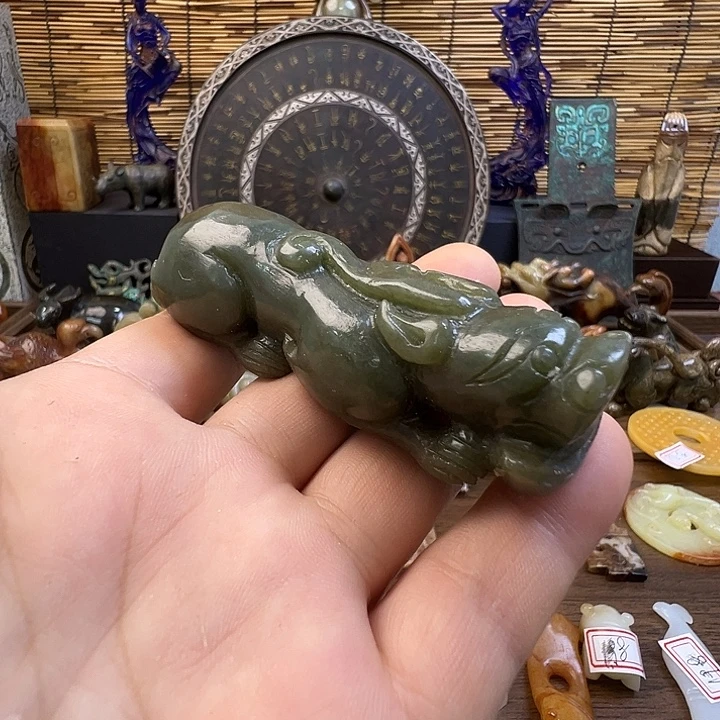 未镶嵌和田玉（糖玉）挂件