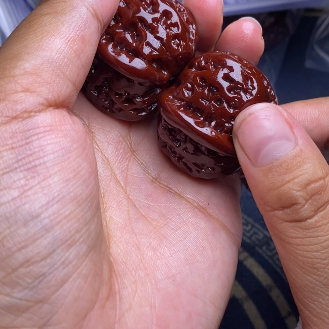 文玩核桃吊坠光头强39