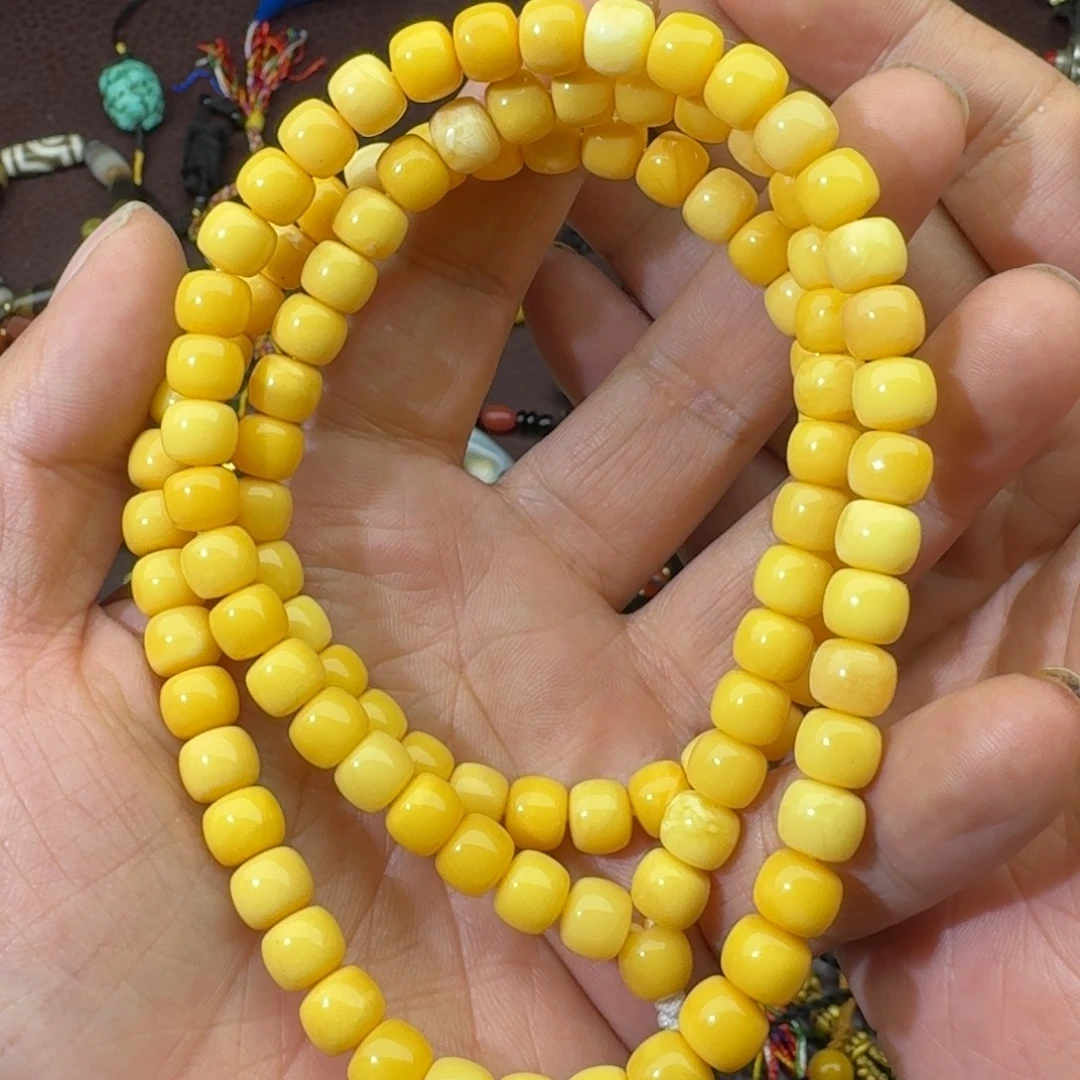 蜜蜡未镶嵌颈饰蜜蜡