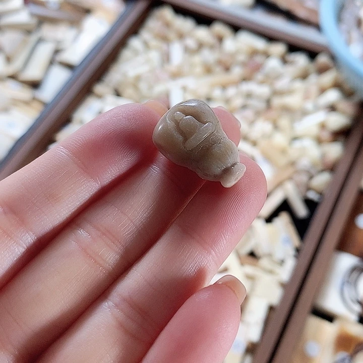 泥塑不打孔联系客服