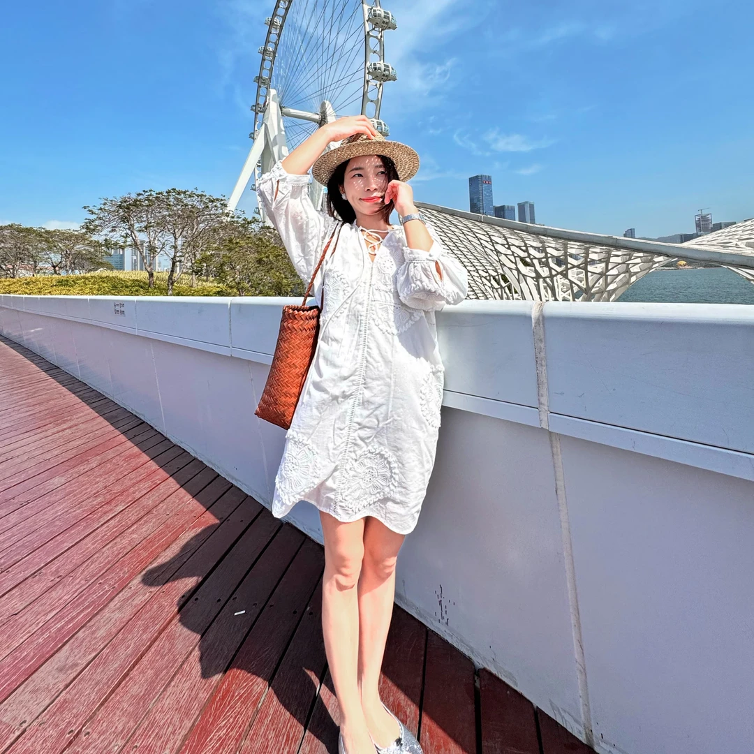 Leesan法式度假风白色连衣裙显瘦气质V领夏季A字裙女中长裙蕾丝裙