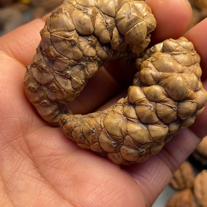 文玩核桃吊坠拿姐工艺8