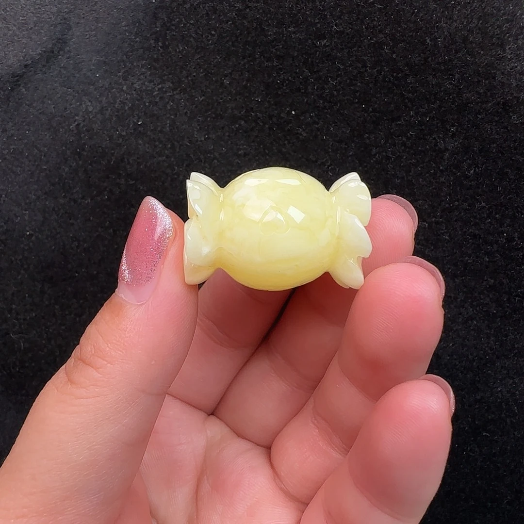 蜜蜡未镶嵌珠宝奇石