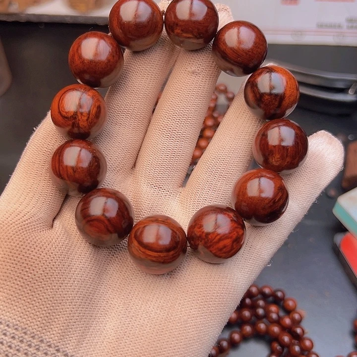 木用****9海南红降黑金2.0超一档688