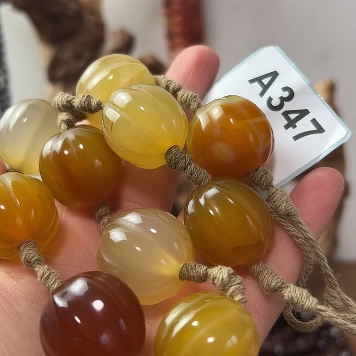 灰***3玛瑙/玉髓未镶嵌颈饰
