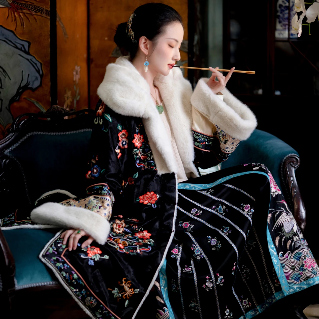 墨隐芳揽丨一城风絮丨冬季提花中式绣花加绒清汉女袍外套保暖百搭