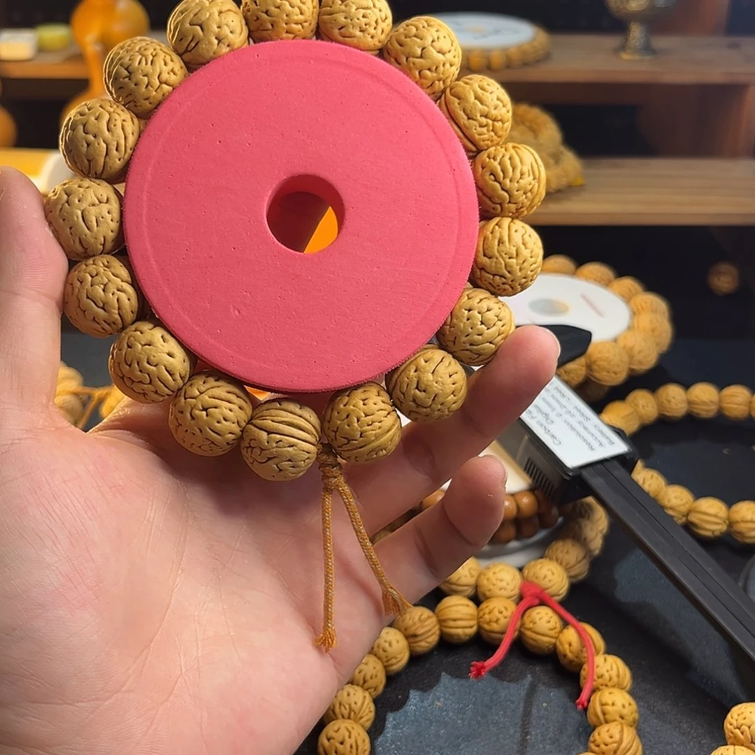 L***e桃核吊坠18盘锦肌肉