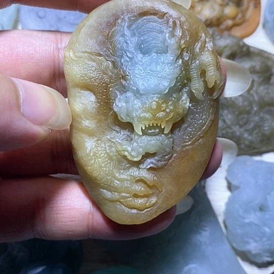 定制翡翠未镶嵌牌子