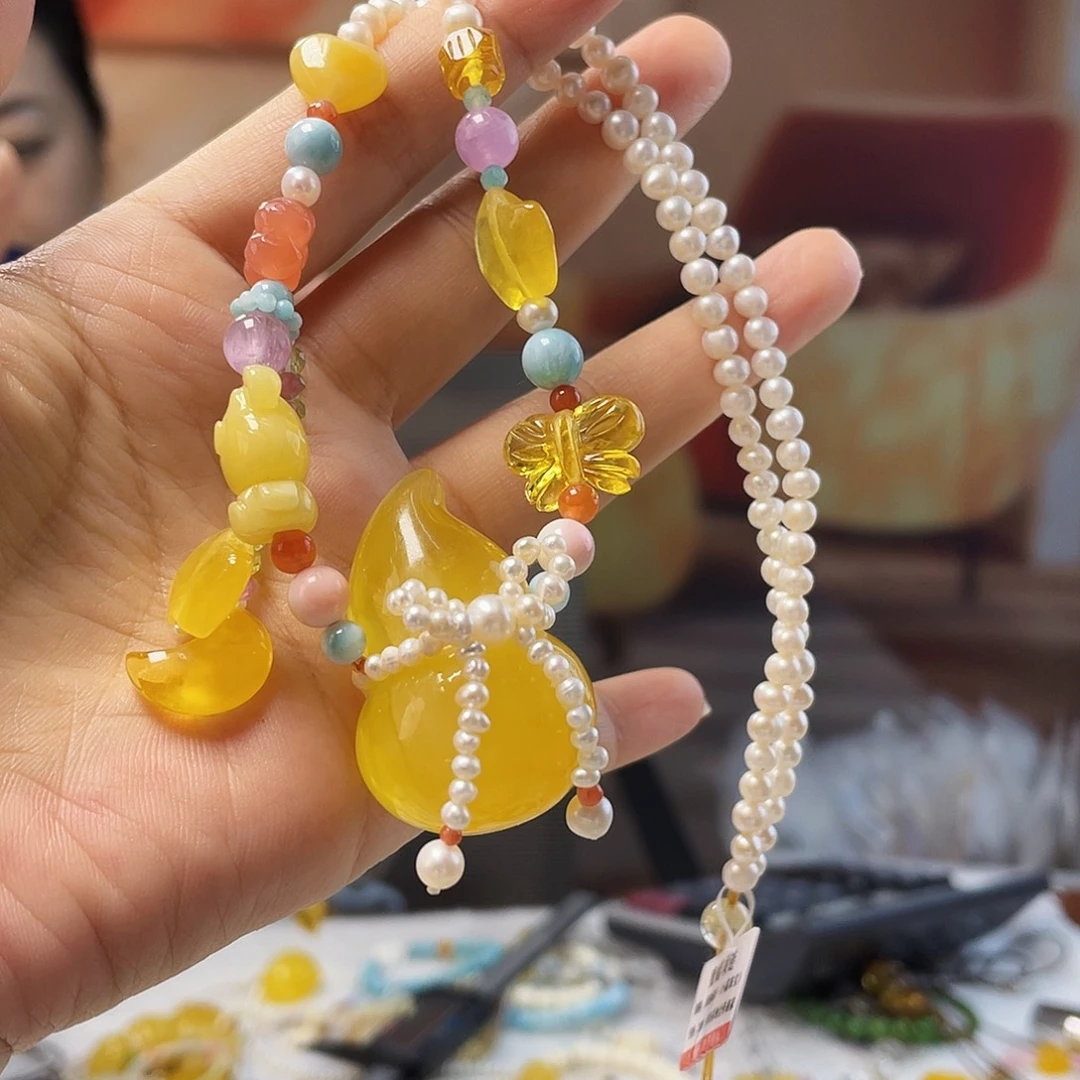 琥珀未镶嵌裸石蜜蜡吊坠