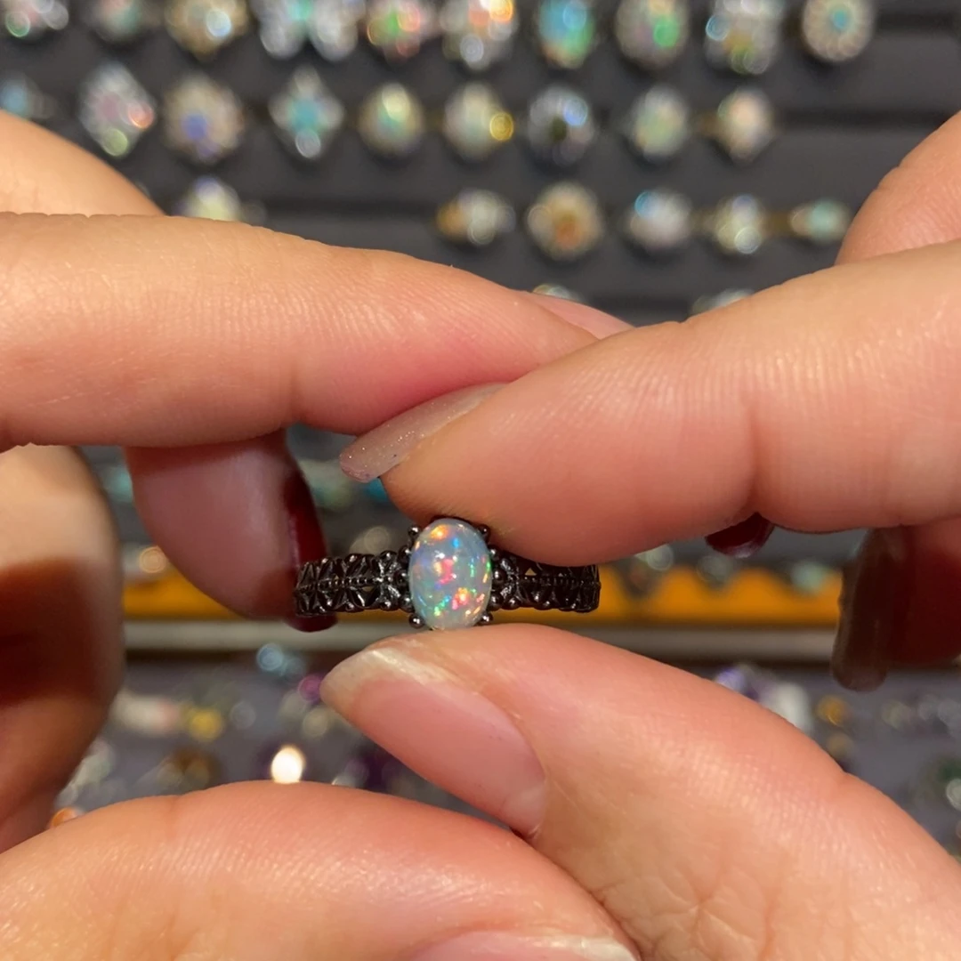 欧泊戒指欧泊未镶嵌