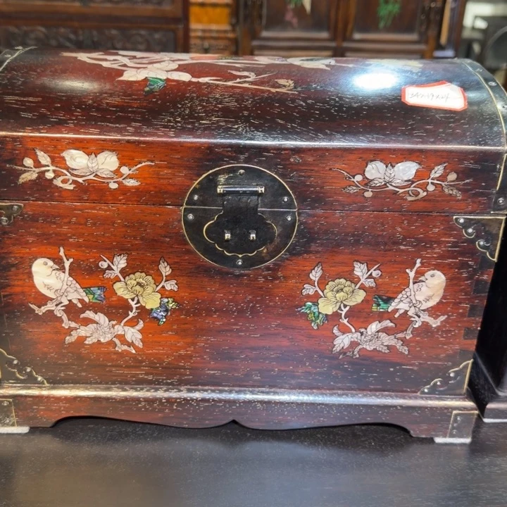 蹬***妈木紫檀木元宝箱一个