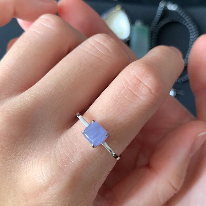 翡翠18K金镶嵌戒指