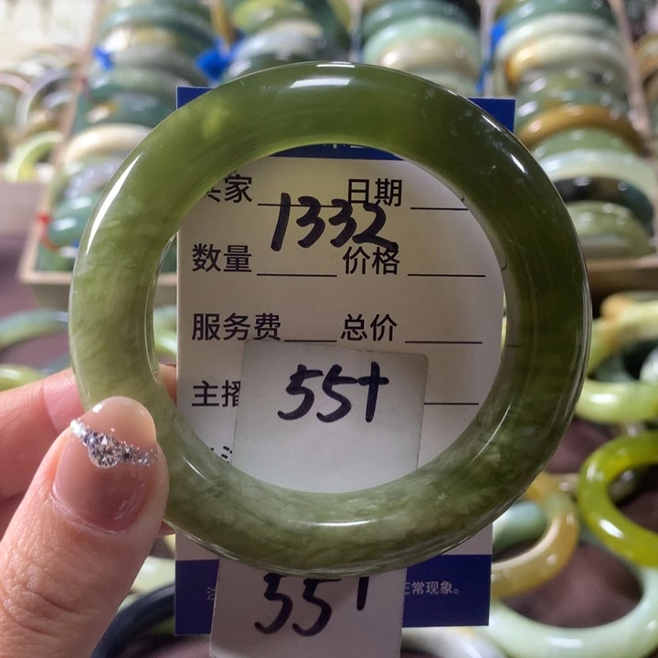 蛇纹石玉未镶嵌手镯1332