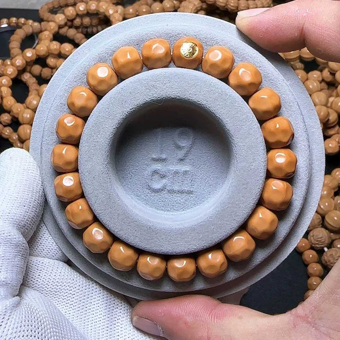 猴头核桃手串金标奶酪10左右52号