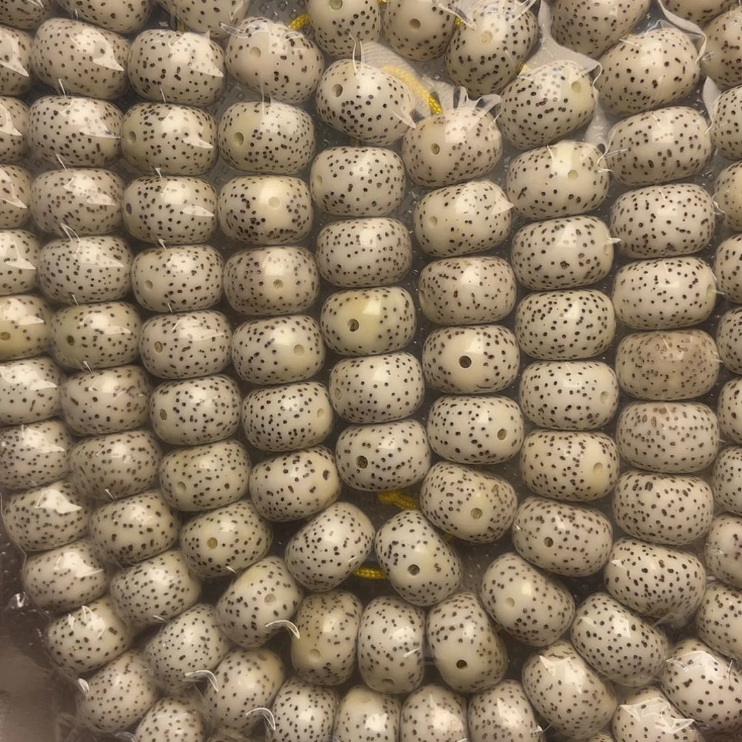 星月菩提吊坠13×9尺寸，原生态藏桶，带备籽